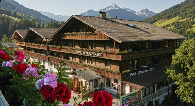 Điều gì làm nên sự kỳ diệu của làng Alpbach - ngôi làng đẹp nhất nước Áo?